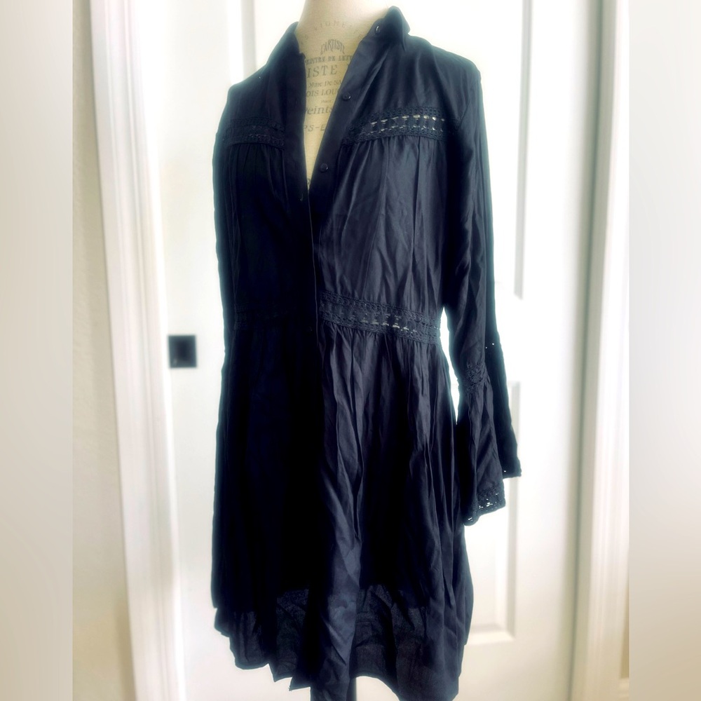 EUC Sugar & Cream black midi button-down shirt dress, bell sleeves & lace Large